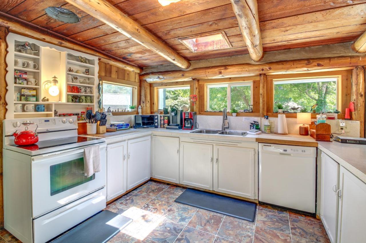 Rustic Bandon Log Cabin On 5 Acres Of Woodlands! エクステリア 写真