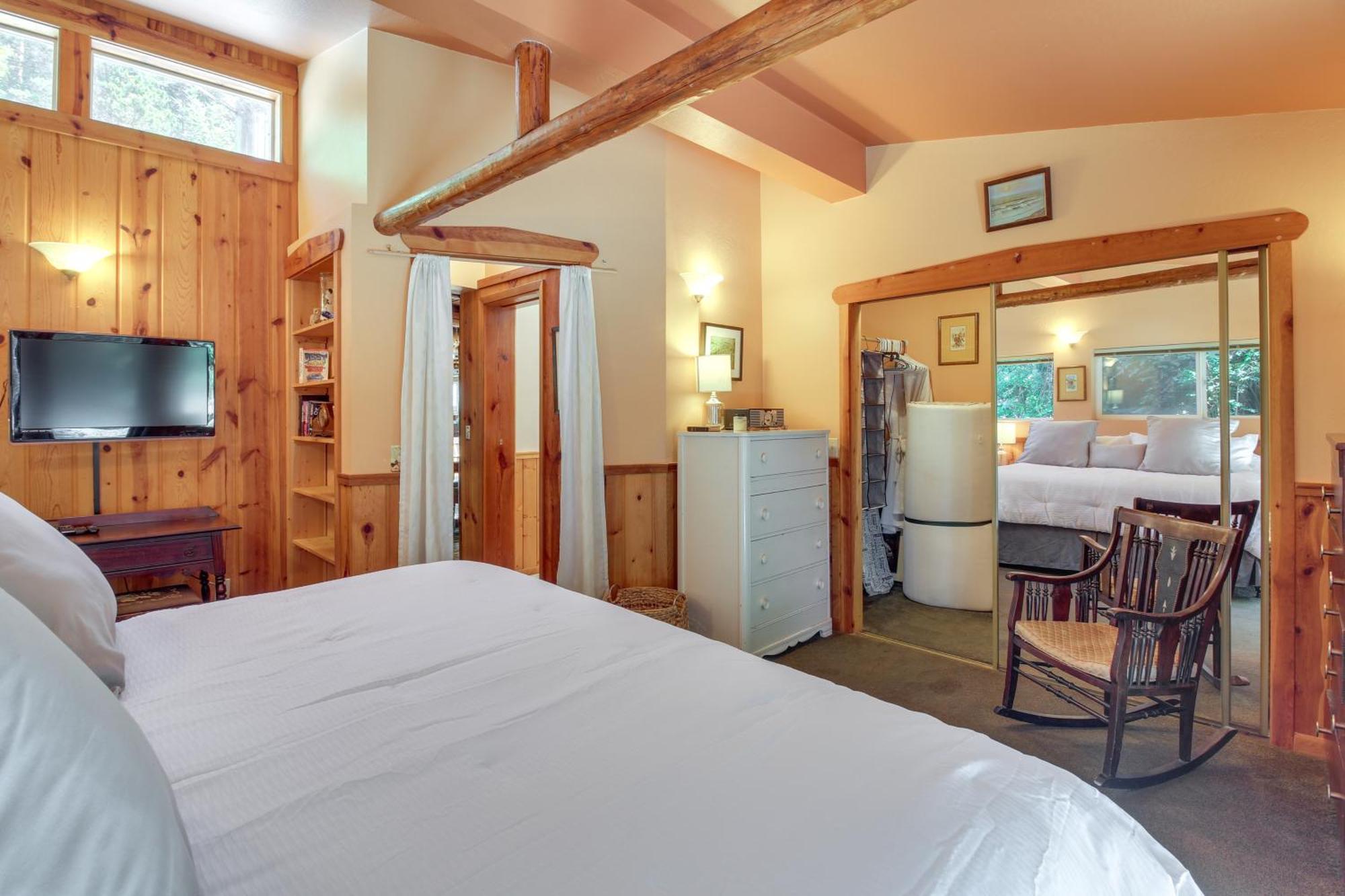Rustic Bandon Log Cabin On 5 Acres Of Woodlands! エクステリア 写真